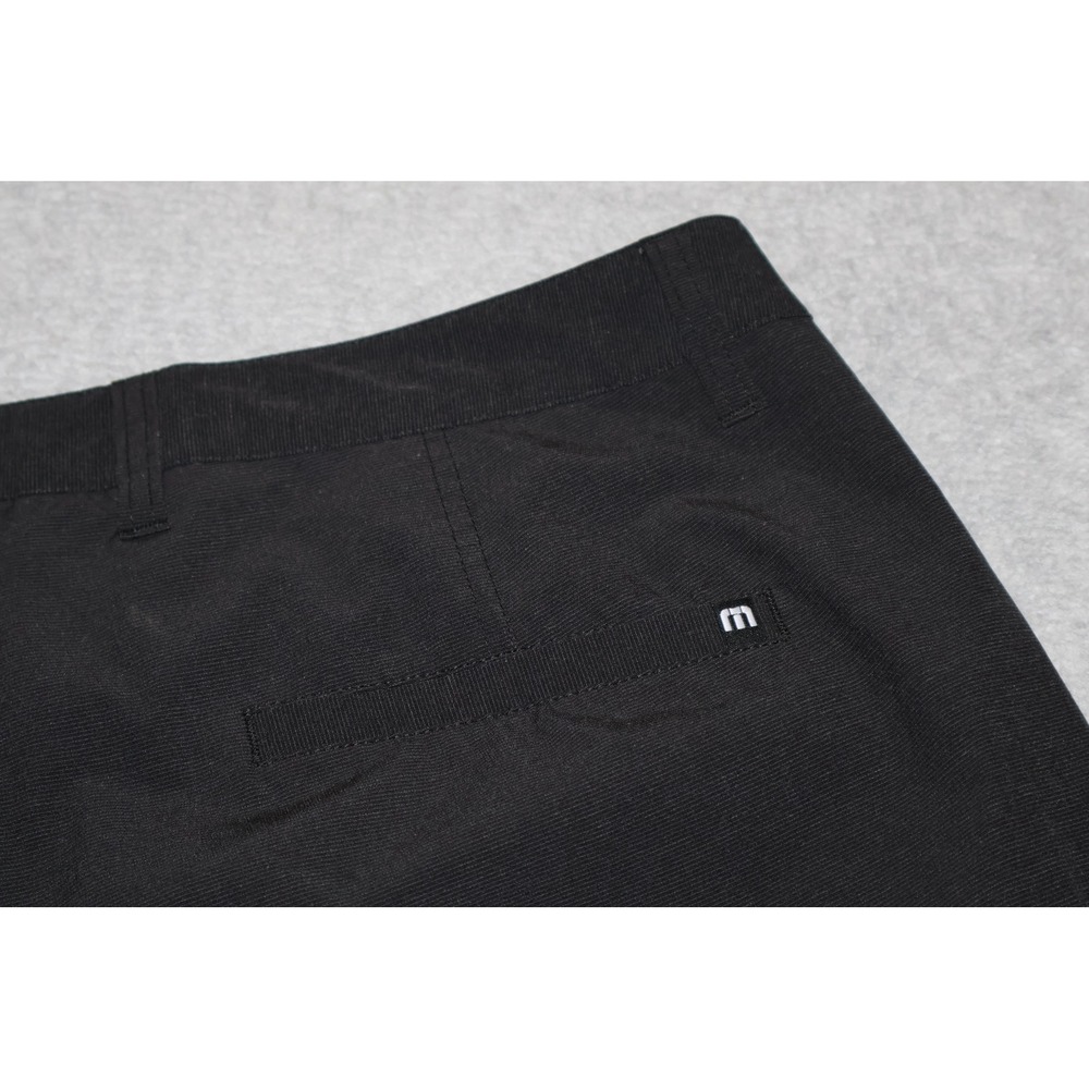 Travis Mathew Shorts Mens 34 Black Golf Chino Stretch Performance Flat Front